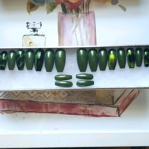 5D Green Galaxy reusable gel press on nails